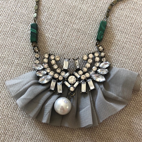 Anthropologie unique long necklace ✨